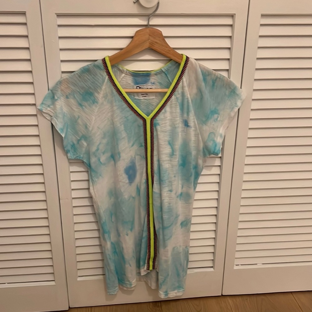 Pitusa Mini Coverup for girls, size 6, used twice and she outgrew it so fast.